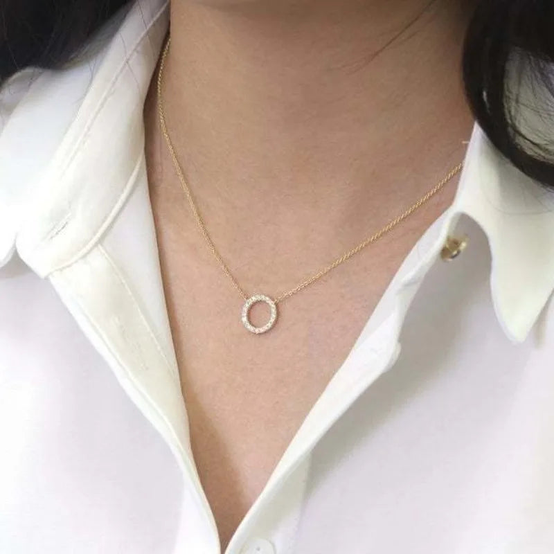 Collier “Équilibre” – L’élégance dans la simplicité